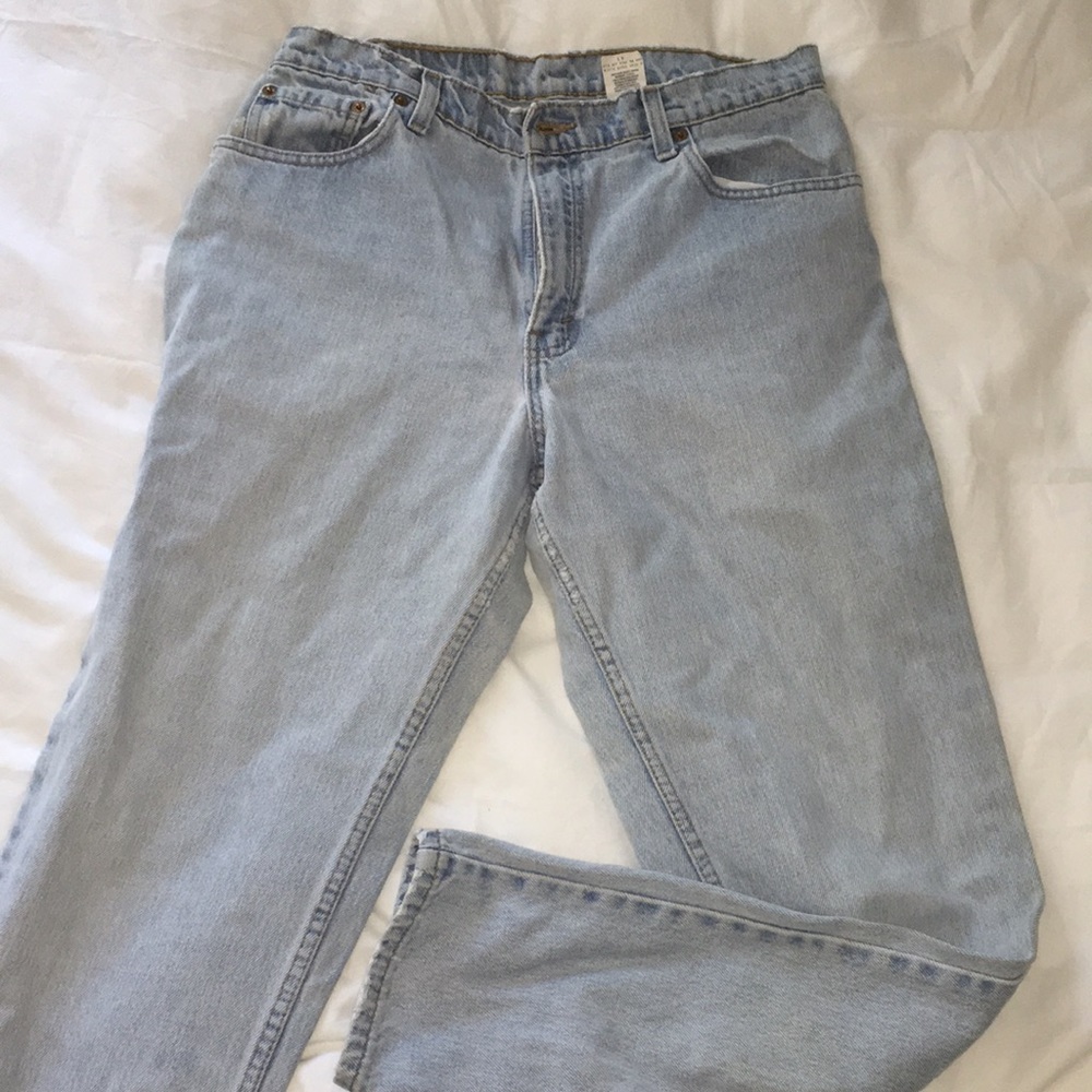 Vintage high rise light wash Levi’s jeans